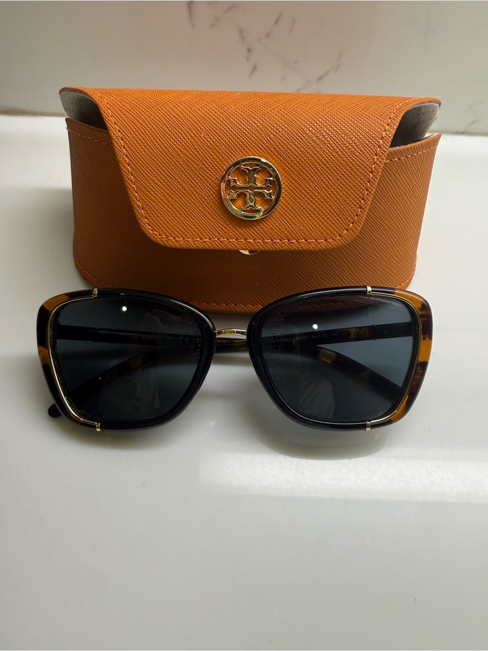 Tory Burch tortoise Brown Sunglasses and  Case with Gold Logo Medallion